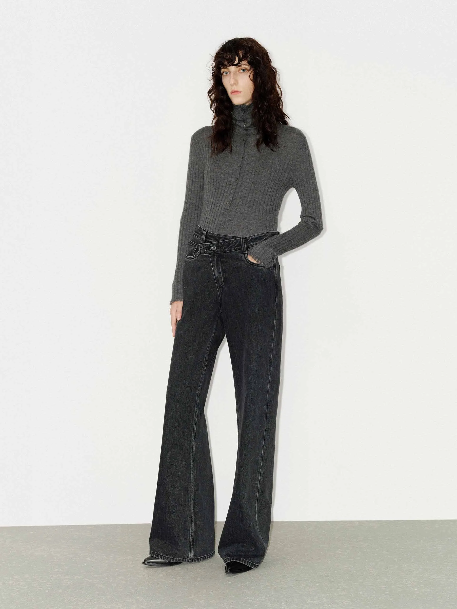 Asymmetric Straight Jeans