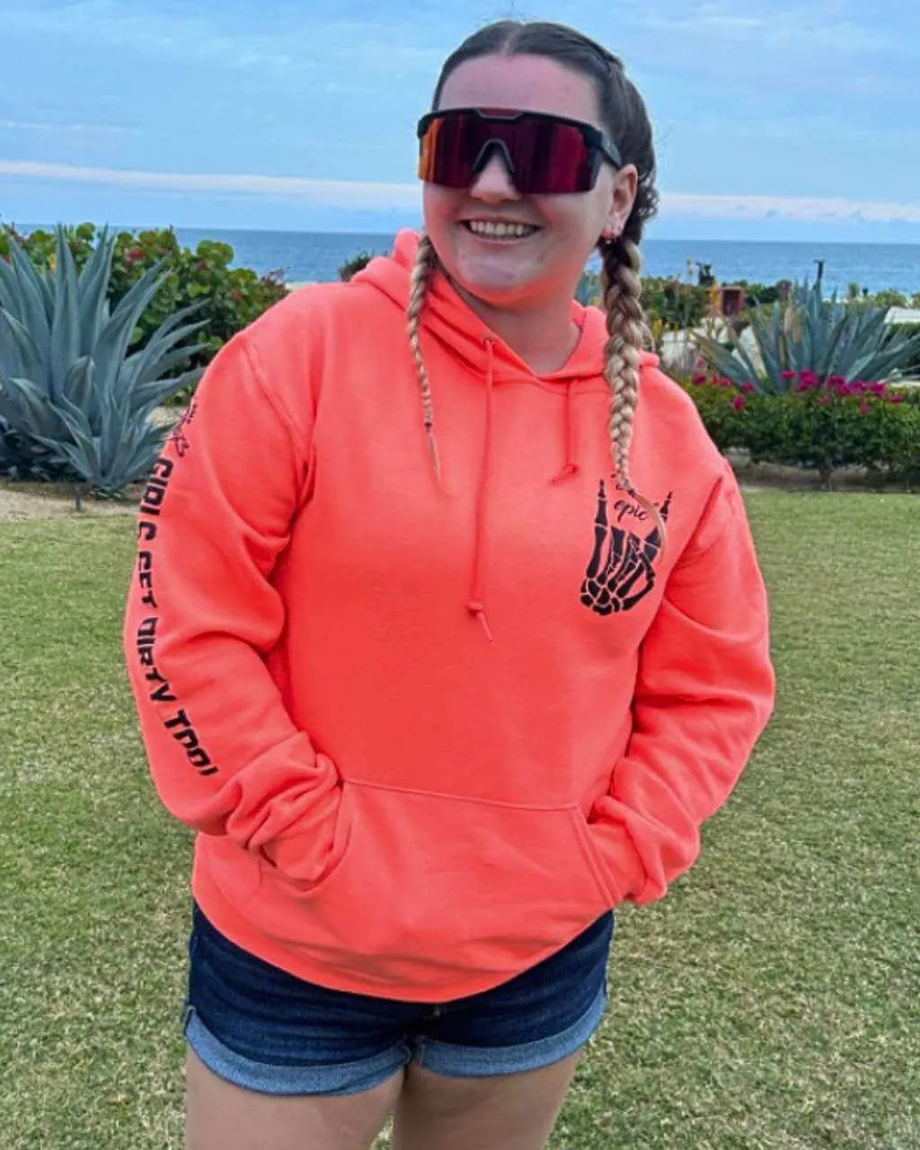 Be Epic Pullover Neon Coral