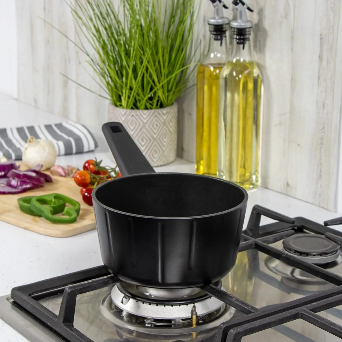 Blackmoor 67379 Neuvo 16cm Saucepan/All Hob Types Incl. Induction, Gas, Electric/Non-Stick 5-Layer Cookware/Recycled Body and Soft Touch Handle