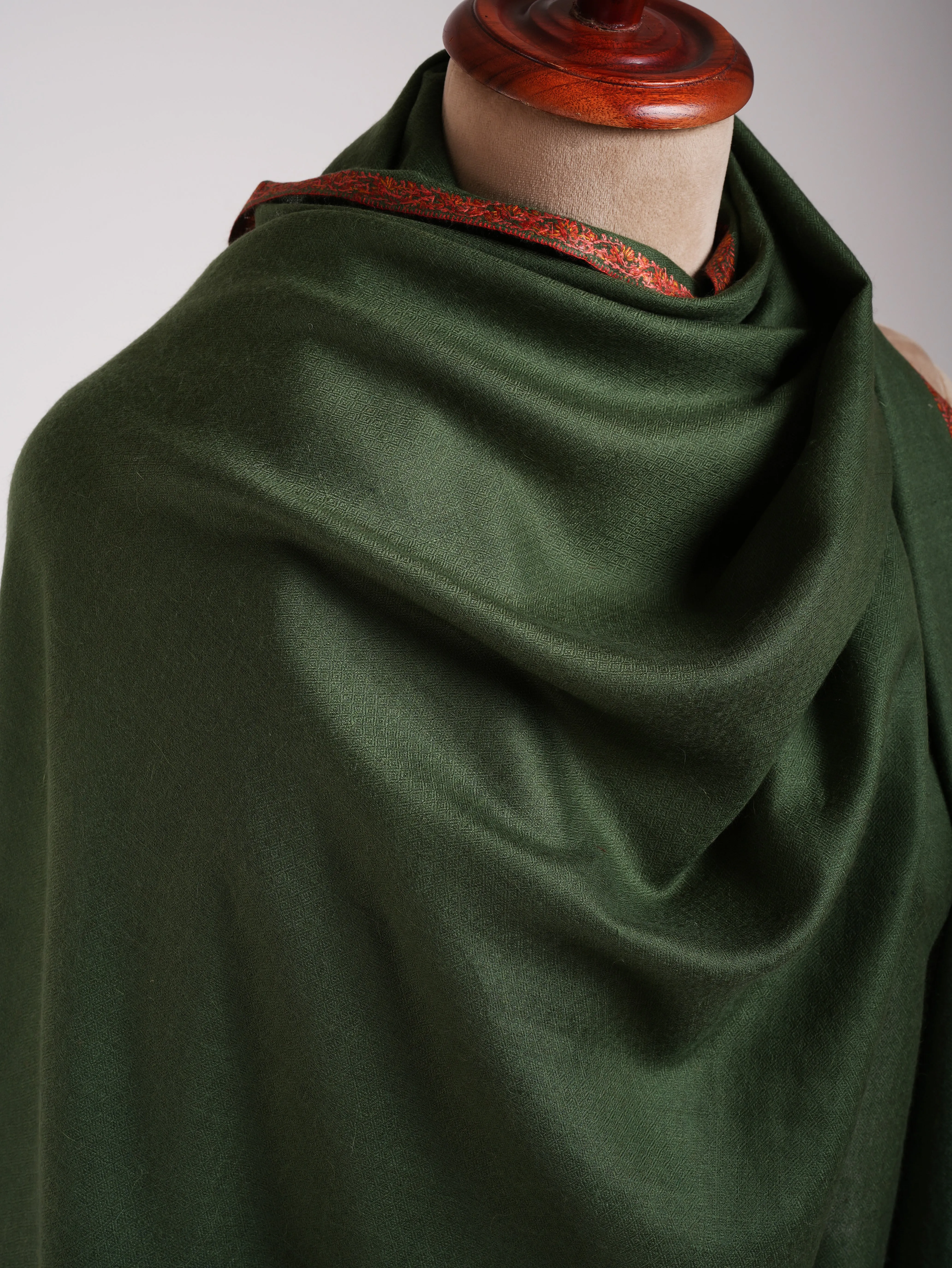 Green Bail Dar Sozni Embroidered  Kashmiri Pashmina Shawl