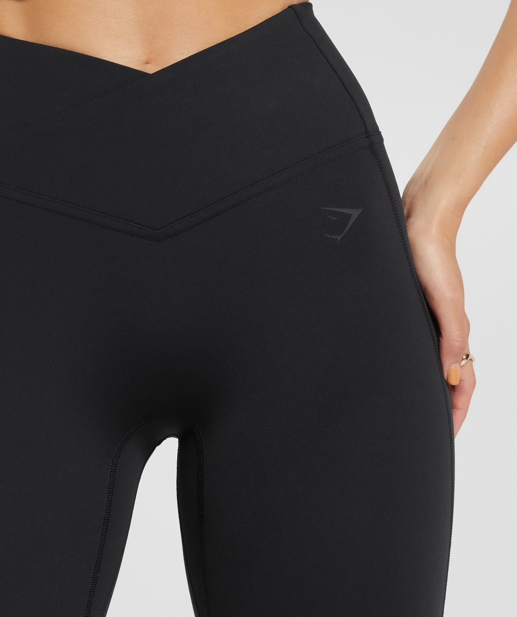 Gymshark Crossover Regular Flared Leggings - Black