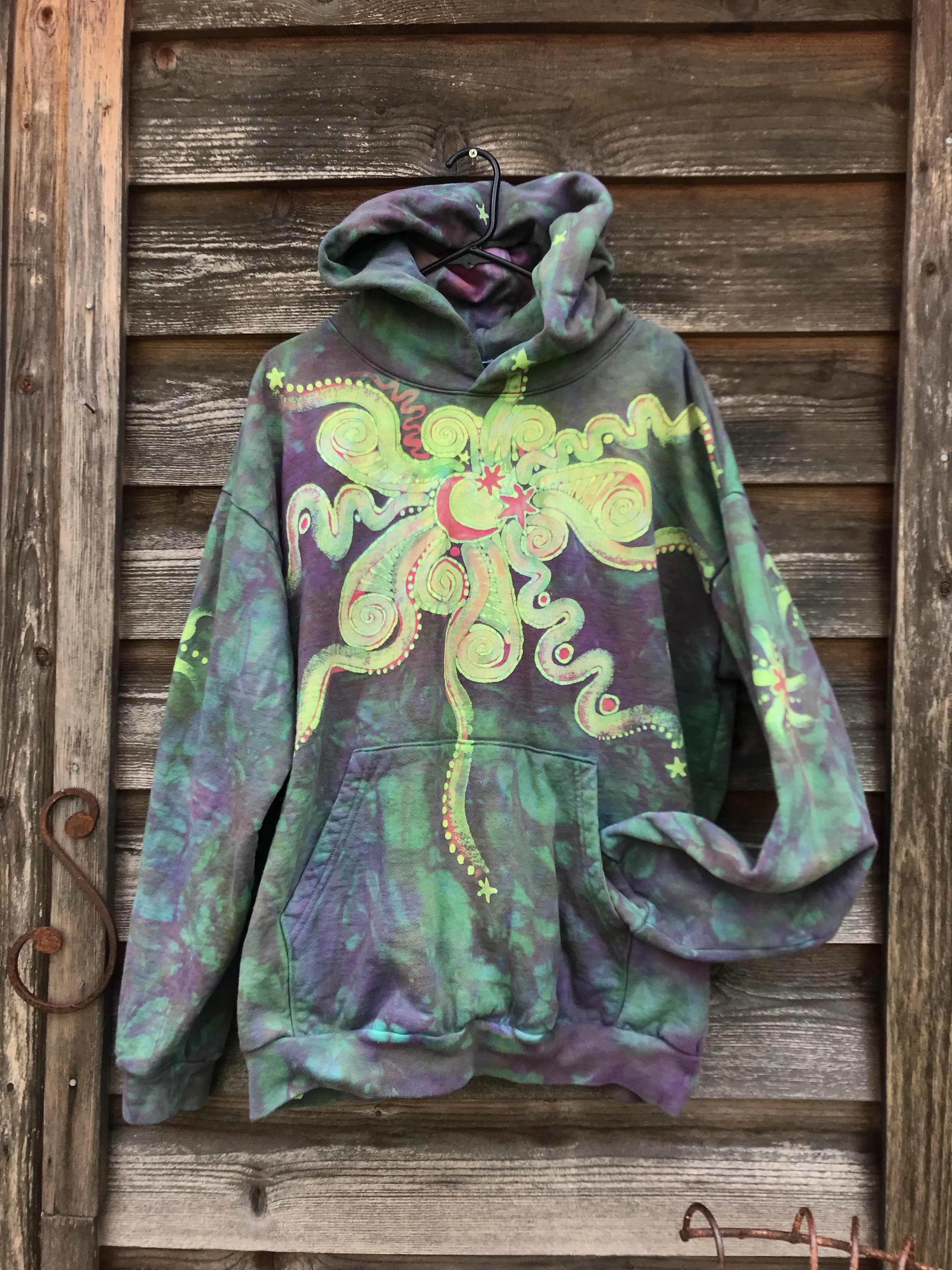 Made for Cam C, MEMBER EXCLUSIVE Sunrise Starburst in Sea Glass Green Pullover Hoodie in size Large