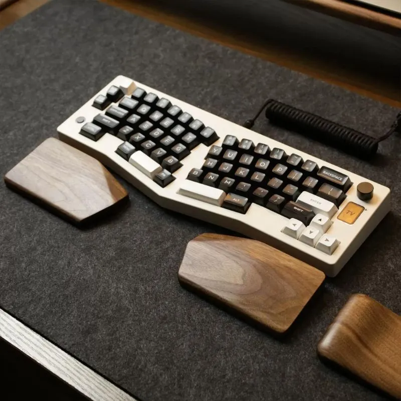 Split Palm Rest Support for Mechanical Keyboards