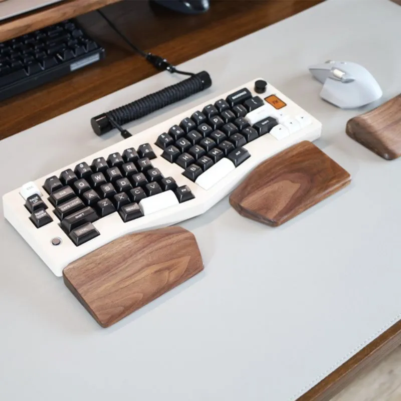 Split Palm Rest Support for Mechanical Keyboards