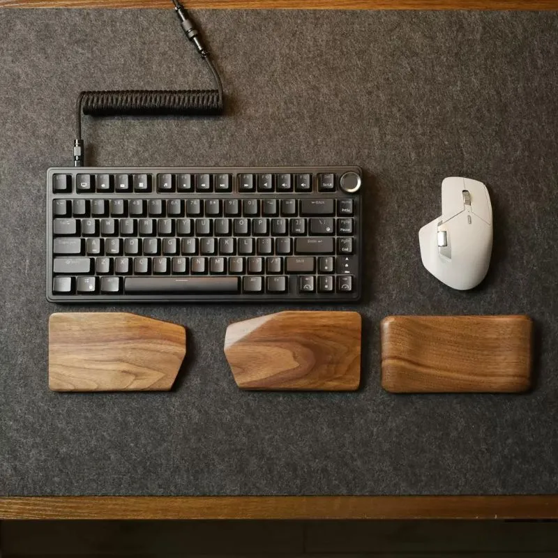 Split Palm Rest Support for Mechanical Keyboards