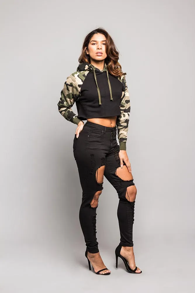 Women's Essential Cropped Long Sleeve Hoodie