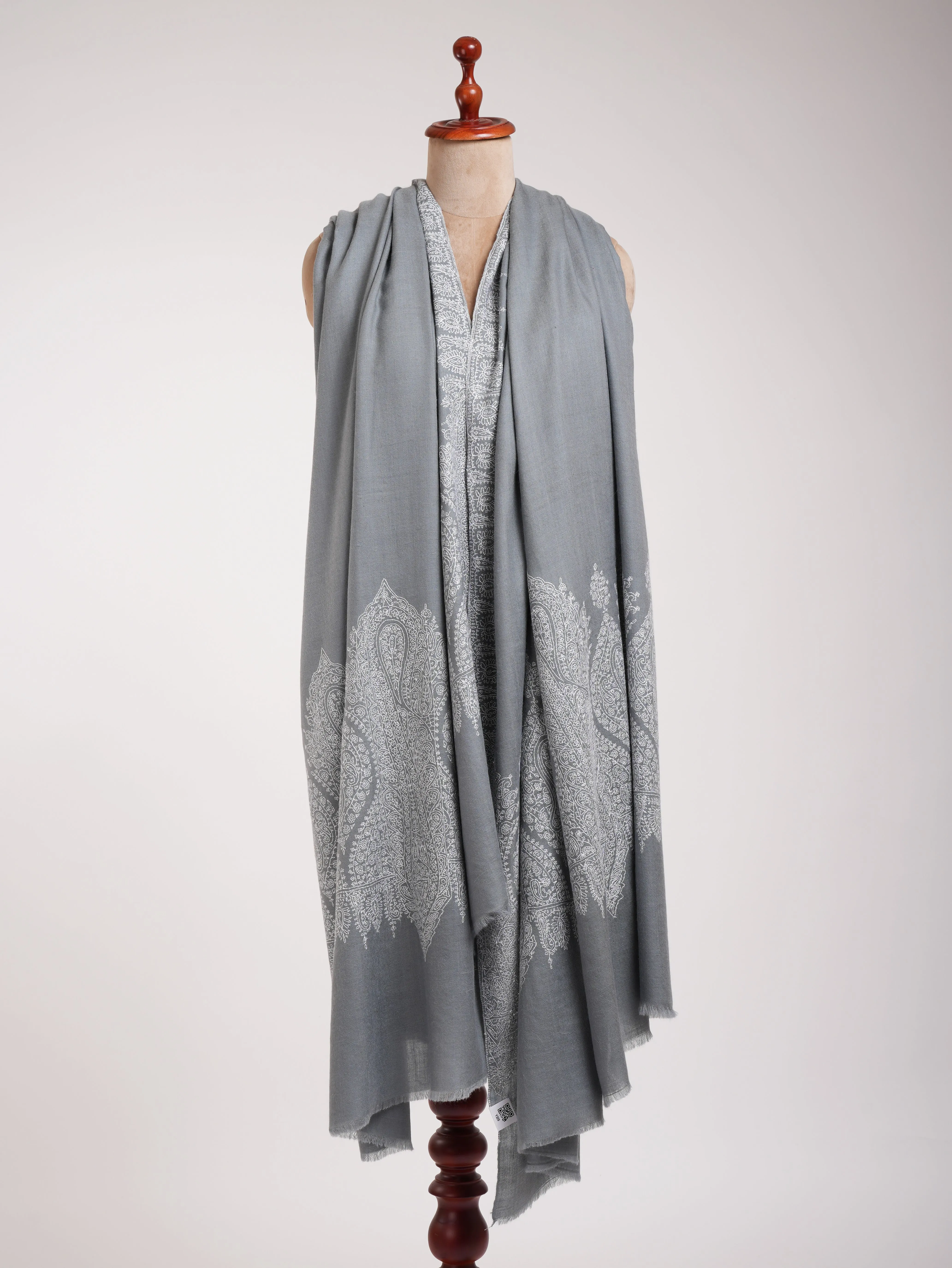 XL Gray Pashmina with White Sozni Embroidery Shawl